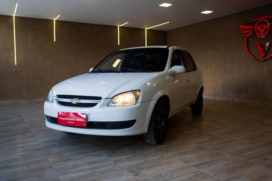 CHEVROLET CLASSIC 1.0 MPFI ADVANTAGE 8V FLEX 4P MANUAL